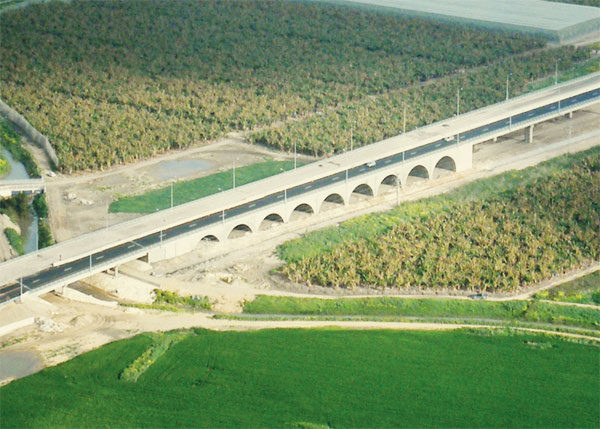 סיבוס רימון - הפרדה מפלסית במפגש הרכבת בבנימינה